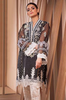 Picture of Eclectic rose- black