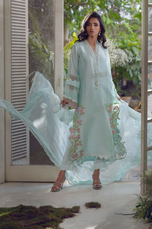 Picture of Maahru (Shirt, Pants and Dupatta)