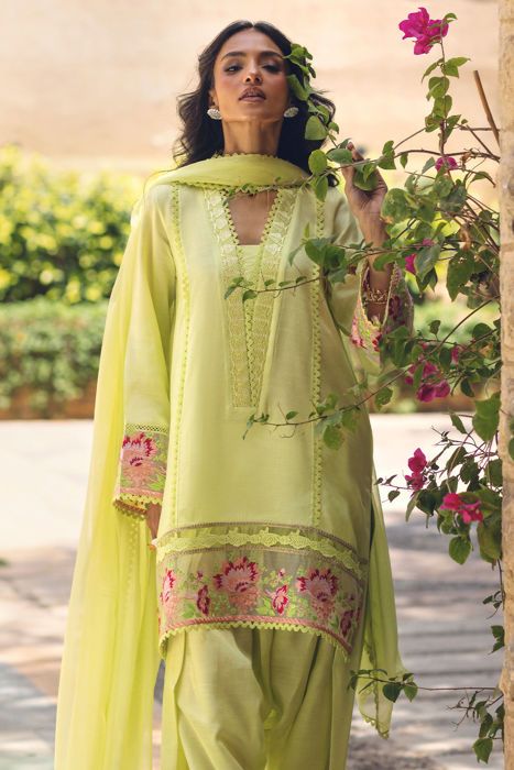 Diyar (Shirt, Pants And Dupatta)