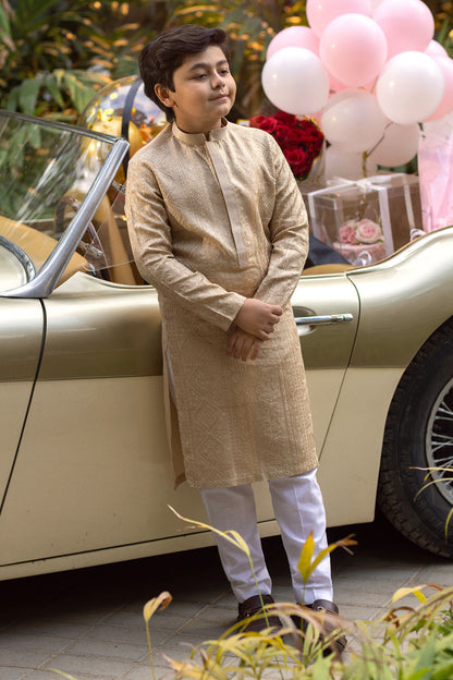 Ahmet Kurta - Mini Me