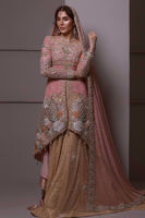 Picture of Eccentric elegance