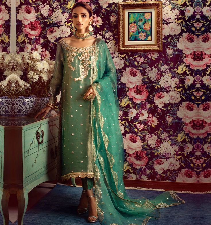 Annus Abrar Women s clothing Designer