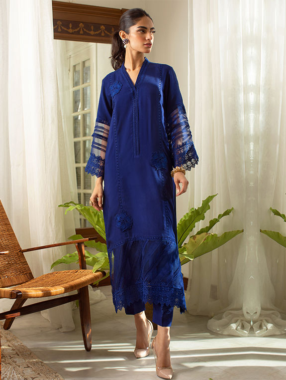 Annus Abrar - Women's clothing Designer