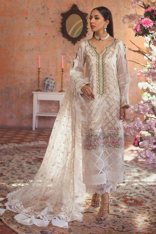 Picture of Elyana Ivory