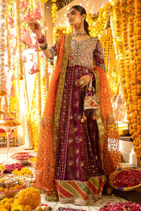 Konain Kalidar (shirt, pants and dupatta)